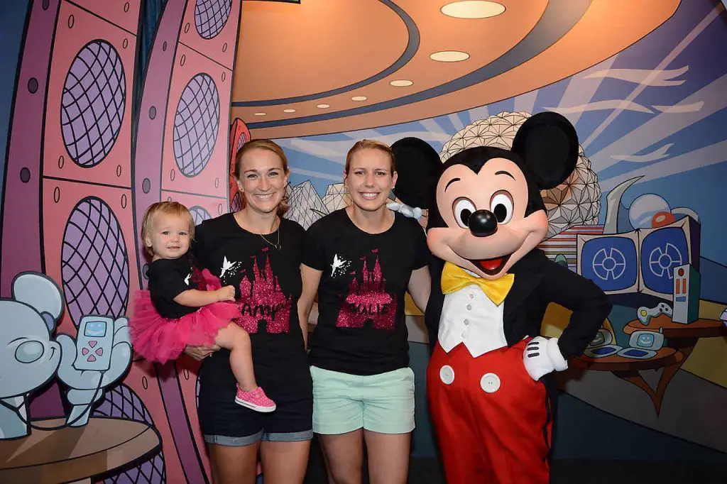 Meeting Mickey Mouse at Epcot - Walt Disney World!