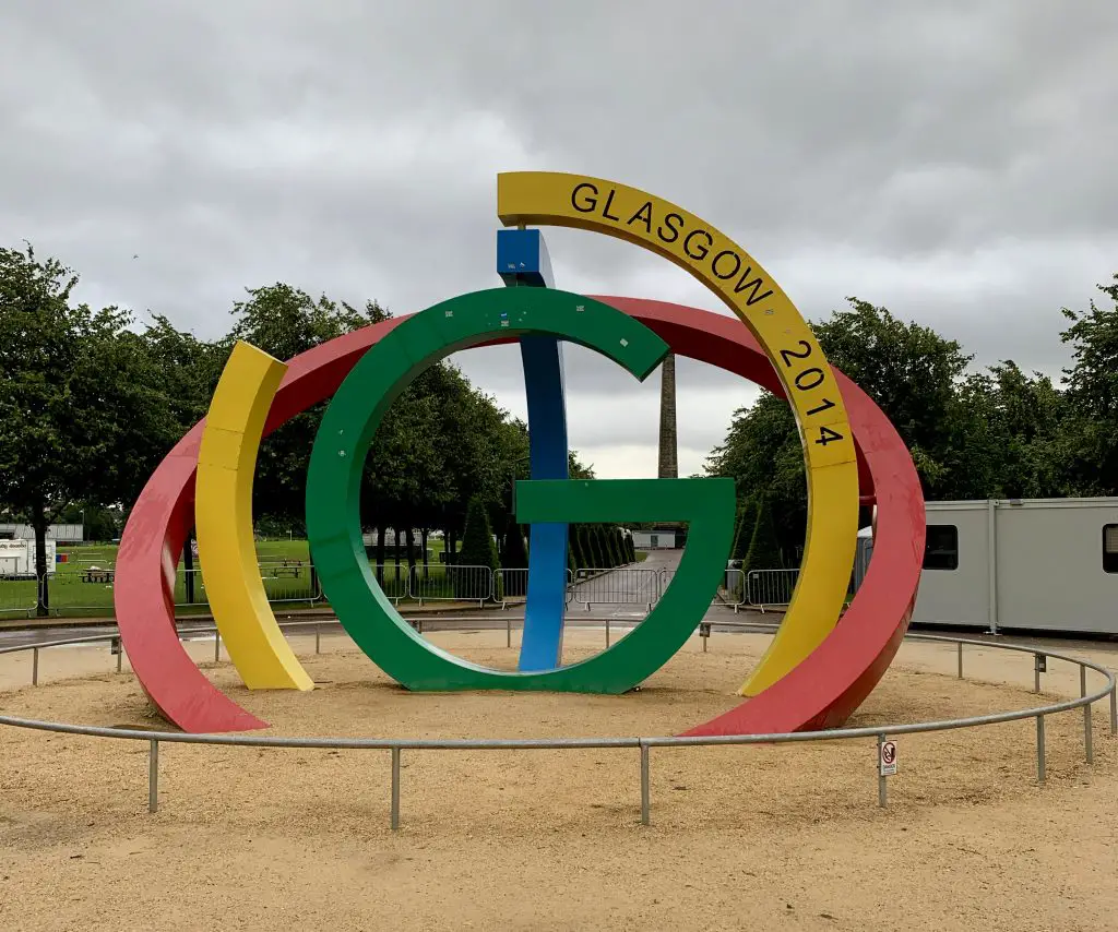 The Glasgow Green is the perfect spot for you to let the kids run around and burn some energy. Take advantage of the trails, green space, playgrounds and more!