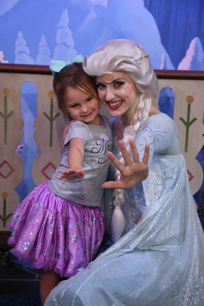 Chloe and Elsa showing off their ice powers at Disney's Ecpot!