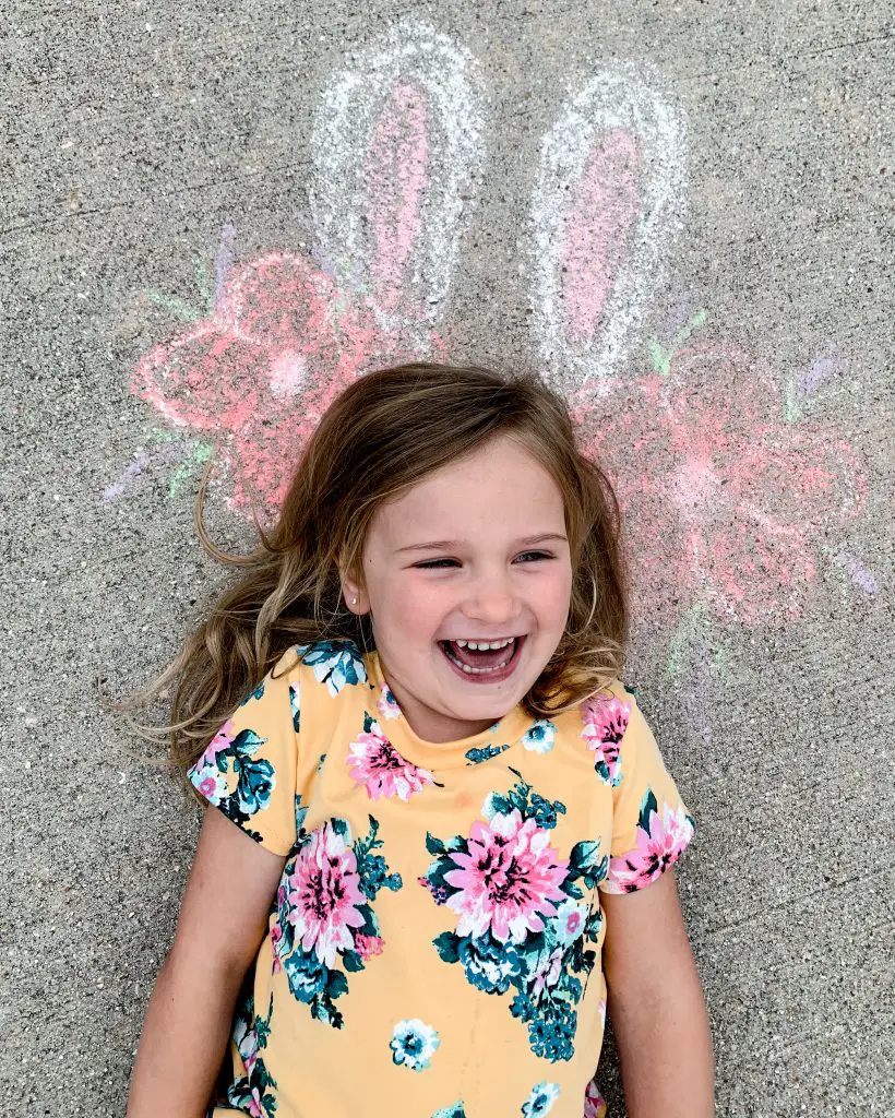 Backyard activities for kids - sidewalk chalk
